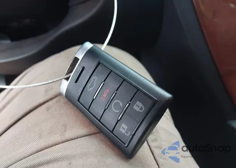 2010 Cadillac Sts Luxury Package from USA, damaged, VIN 1G6DU6EV8A0145675